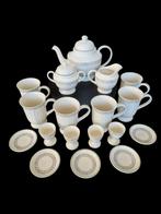 18 delig servies Queens Garden, Antiek en Kunst, Antiek | Servies compleet, Ophalen of Verzenden