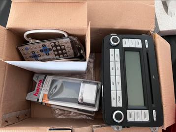 Volkswagen autoradio met accessoires – RCD 300/310 beschikbaar voor biedingen