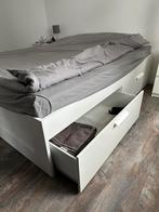 IKEA bed frame and mattress 160x200, Wit, Tweepersoons, Ophalen of Verzenden, Zo goed als nieuw
