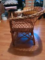 Kinderstoeltje riet, Antiek en Kunst, Antiek | Meubels | Bedden, Ophalen of Verzenden