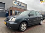 Volkswagen Polo 1.4-16V, Auto's, Te koop, Zilver of Grijs, Geïmporteerd, 5 stoelen