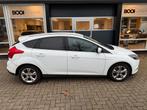 Ford Focus 1.0 Ecoboost 92KW VASTE PRIJS, Auto's, Zwart, 635 kg, Parkeersensor, Wit