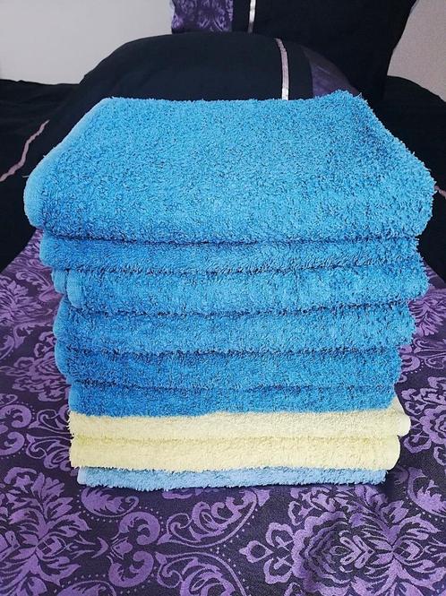 9 Handdoeken groen, Huis en Inrichting, Badkamer | Badtextiel en Accessoires, Gebruikt, Handdoek, Groen, Ophalen