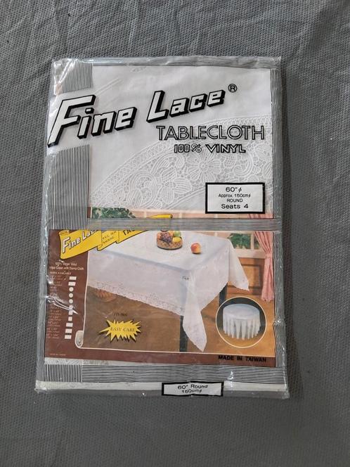 Nieuw Vinyl Tafelkleed Rond - 4 Personen, Huis en Inrichting, Tafelkleden, Nieuw, Rechthoek, Binnen, Ophalen of Verzenden