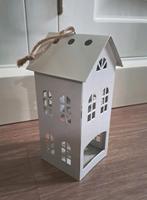 Wit Metalen Huis Kandelaar Decoratie Huisinrichting, Huis en Inrichting, Woonaccessoires | Kandelaars en Kaarsen, Gebruikt, Wit