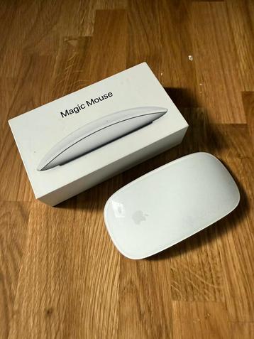 Apple Magic Mouse - model 1657 - zo goed als nieuw in doos beschikbaar voor biedingen