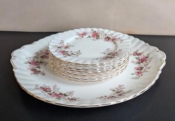 Royal Albert Lavender Rose gebakset  beschikbaar voor biedingen