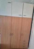 Twee gebruikte kasten (gratis af te halen!), Huis en Inrichting, Kasten | Kledingkasten, Ophalen of Verzenden, Gebruikt, 25 tot 50 cm