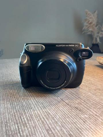 Fujifilm Instax 210 ( wide ) beschikbaar voor biedingen