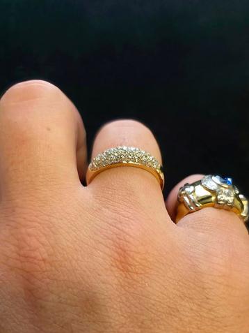 Gouden ring 585 14k met diamantjes maat 19 beschikbaar voor biedingen