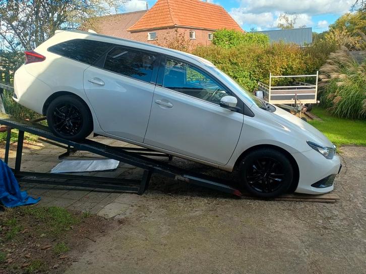 autobrug oprij kantelbrug poetsbrug, lasbrug, 600,- nu 300,-, Auto diversen, Krikken, Zo goed als nieuw, Garagekrik, Mechanisch