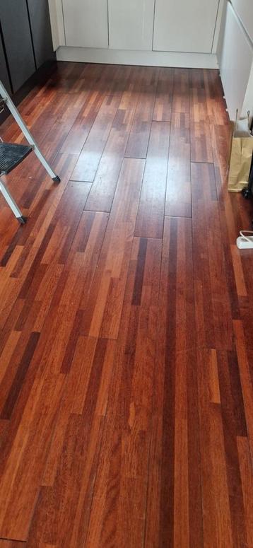 Houten Vloerdelen - Massief Kempas, circa 75 planken + rest beschikbaar voor biedingen