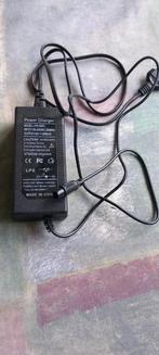 Hoverboard Adapter - JYH-4202 - 42V 2000mA, Ophalen, Zo goed als nieuw