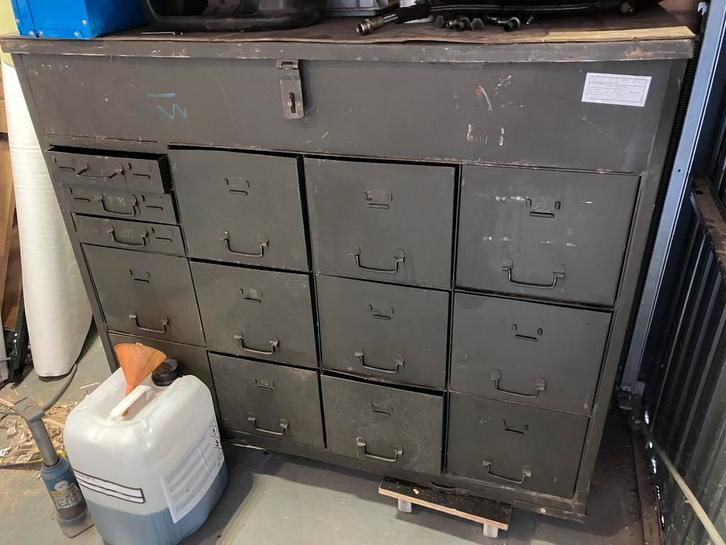 Werkplaatskast uit het amerikaanse leger, Doe-het-zelf en Verbouw, Gereedschapskisten, Gebruikt, Ophalen