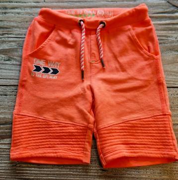 Stoere jongens korte broek Quapi fel neon oranje 98 / 104 beschikbaar voor biedingen