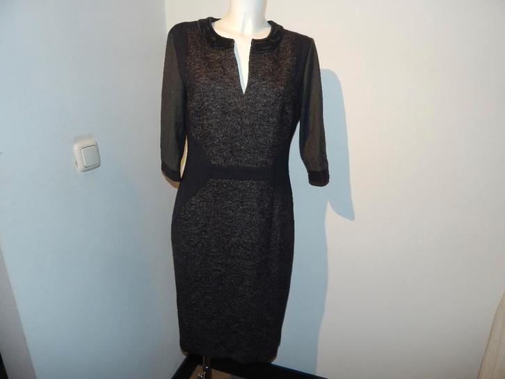 Etro winterse jurk mooie donkere tint kralen hals patroonI48, Kleding | Dames, Jurken, Zo goed als nieuw, Maat 42/44 (L), Overige kleuren