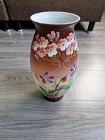 Handgeschilderde vaas, Ophalen