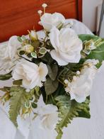 Wit boeketje met roosjes kunst bloemen, Binnen, Ophalen of Verzenden, Zo goed als nieuw