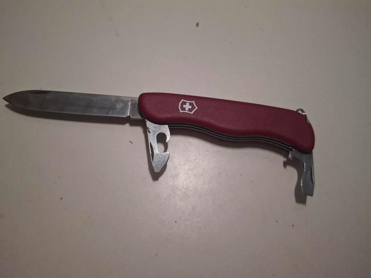 Victorinox picknicker, Caravans en Kamperen, Kampeergereedschap, Zo goed als nieuw, Ophalen of Verzenden