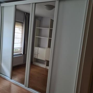 Hülsta luxe schuifdeur kledingkast met spiegeldeuren  beschikbaar voor biedingen