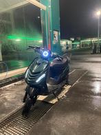 Piaggio zip 4t 80cc 2018 carberateur model, Fietsen en Brommers, Scooters | Piaggio, Ophalen, Zo goed als nieuw, Zip