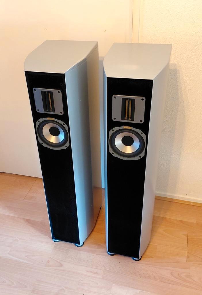 Qudral klasse luidsprekers model: Aurum 5 "nieuw staat", Audio, Tv en Foto, Luidsprekers, Zo goed als nieuw, Front, Rear of Stereo speakers