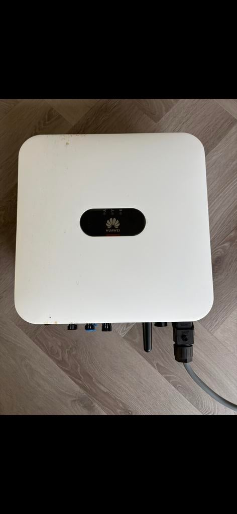 Huawei SUN2000‑3.68KTL‑L1 zonnepaneel omvormer goede staat, Ophalen of Verzenden