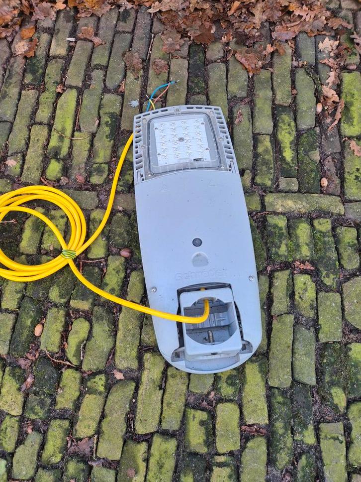 Schreder Axia 2.1 + meer ledarmaturen LED opschuif +paaltop, Huis en Inrichting, Lampen | Losse lampen, Zo goed als nieuw, Led-lamp