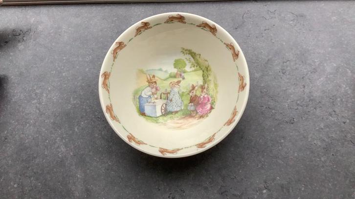 Vintage Royal Doulton Bunnykins schaaltje, Beatrix Potter, Huis en Inrichting, Keuken | Servies, Kom(men), Overige stijlen, Porselein