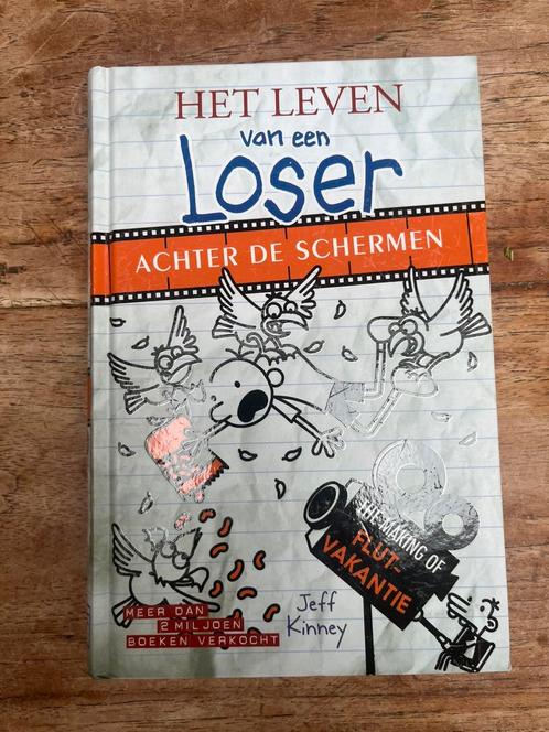 Jeff Kinney - Achter de schermen, Boeken, Kinderboeken | Jeugd | 10 tot 12 jaar, Zo goed als nieuw, Ophalen of Verzenden