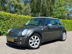 Mini Mini 1.6 Cooper Park Lane | Leder | Clima | 16" Velgen, Gebruikt, Beige, 4 cilinders, 4 stoelen