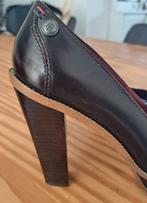 Tommy Hilfiger leren pumps burgundy kleur maat 39 art 49592, Pumps, ., Ophalen of Verzenden, Zo goed als nieuw