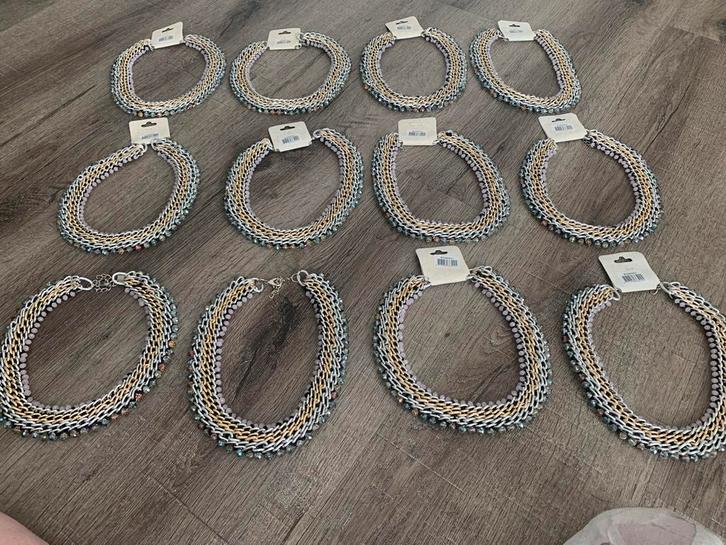 Partij 12 stuks ibiza kettingen ZK56, Sieraden, Tassen en Uiterlijk, Kettingen, Nieuw, Overige materialen, Overige kleuren, Verzenden