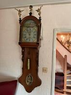 Antieke Friese staartklok met beeldjes, Antiek en Kunst, Antiek | Klokken, Ophalen of Verzenden