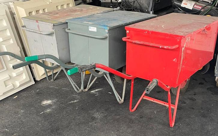 KRUIWAGENS VOOR GEREEDSCHAP MATADOR., Tuin en Terras, Kruiwagens, Zo goed als nieuw, Ophalen