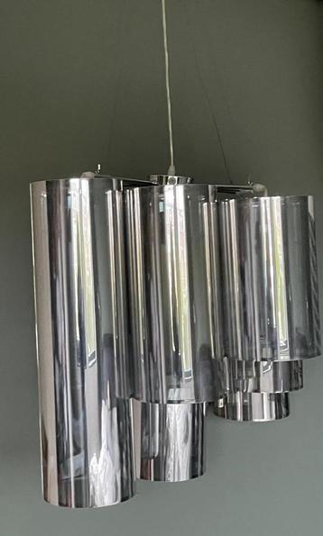Prachtige design-lamp beschikbaar voor biedingen
