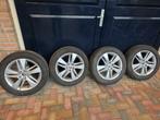 Winterbanden Skoda VW Bridgestone Blizzak 215 55 R17 5-7mm, Auto-onderdelen, Banden en Velgen, Ophalen, 215 mm, 17 inch, Winterbanden
