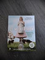 Boek De melkfabriek, Boeken, Zwangerschap en Opvoeding, Sofie van den Enk, Zo goed als nieuw, Ophalen, Zwangerschap en Bevalling