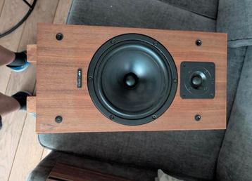 KEF C60 Speakers - Walnoot - Geweldig Geluid! beschikbaar voor biedingen