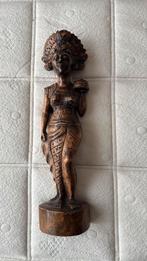 Houtsnijwerk Beeldje van een oosterse vrouw., Antiek en Kunst, Kunst | Beelden en Houtsnijwerken, Ophalen of Verzenden