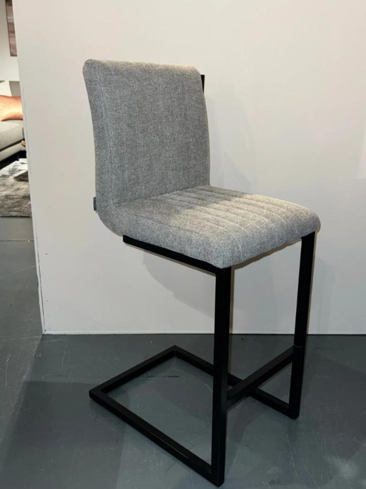 Barstoel grijs, set van 2, zit hoogte 66 cm, Huis en Inrichting, Barkrukken, Nieuw, 60 tot 90 cm, Metaal, 1 kruk, Met voetsteun