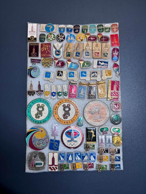 Sovjet Speldjes ~ Moskou 1980 Olympische Spelen – ca. 80 st, Verzamelen, Speldjes, Pins en Buttons, Zo goed als nieuw, Sport, Ophalen of Verzenden