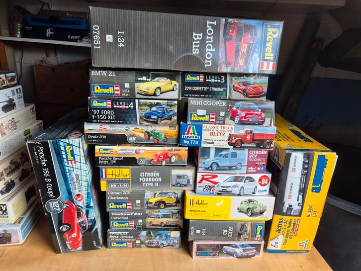 Partij 1/24 1/25 & 1/16 auto's en vrachtwagens, Hobby en Vrije tijd, Modelbouw | Auto's en Voertuigen, Zo goed als nieuw, Auto