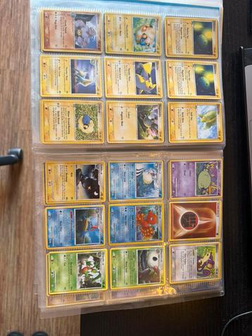 Boek met pokemon kaarten beschikbaar voor biedingen