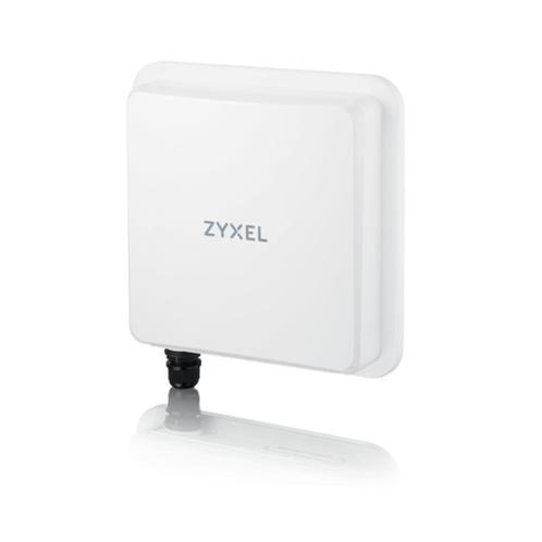 ZyXEL Nebula 5G NR Outdoor Router (FWA710), Computers en Software, Routers en Modems, Zo goed als nieuw, Router met modem, Ophalen of Verzenden