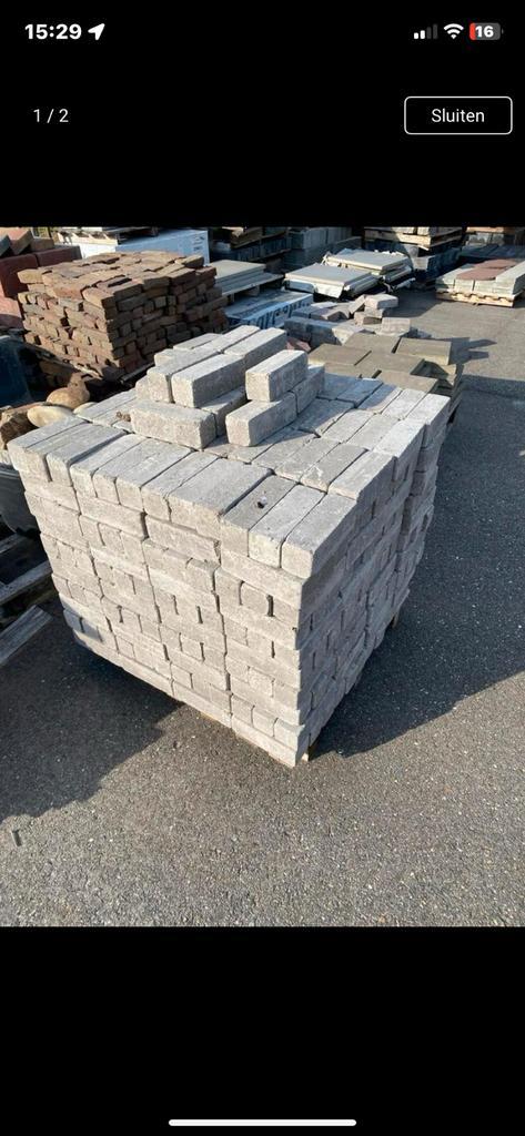 Aangeboden 500 nieuwe beton klinkers, Tuin en Terras, Tegels en Klinkers, Zo goed als nieuw, Klinkers, Beton, Ophalen of Verzenden