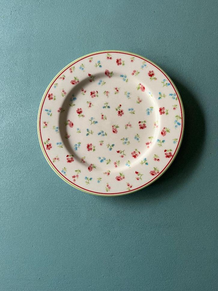 Greengate servies: 1 ontbijtbord, printje: Claire Multi, Huis en Inrichting, Keuken | Servies, Zo goed als nieuw, Bord(en), Overige stijlen