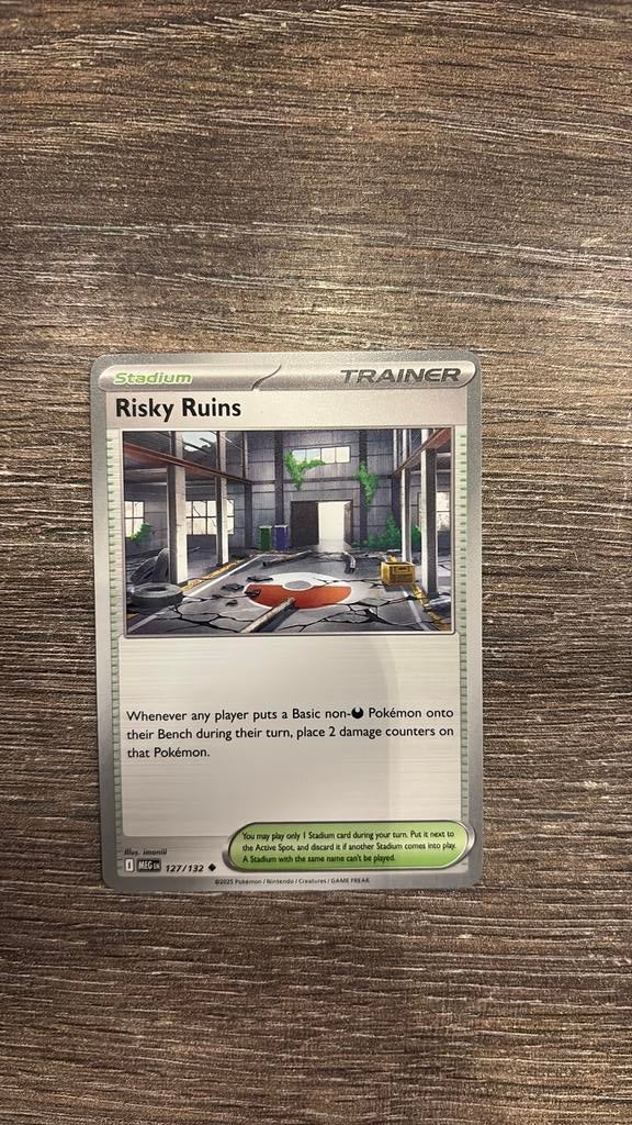 MEG Risky Ruins 127/132, Ophalen of Verzenden, Zo goed als nieuw