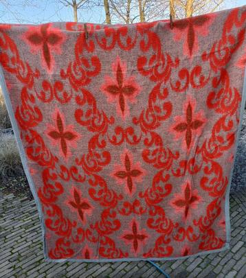 Vintage oranje deken RADYL 100% viscose 2.00 x 1.50 mtr beschikbaar voor biedingen