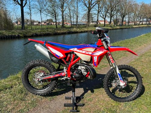 Beta 200 rr, Motoren, Motoren | Overige merken, Particulier, Enduro, 12 t/m 35 kW, 1 cilinder, Minimaal motorrijbewijs A2, Sportuitlaat